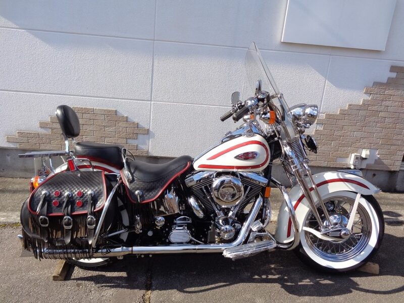 1997年　Harley Davidson FLSTS  White/Red