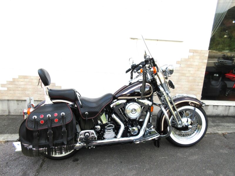 1998年 Harley Davidson FLSTS 95th